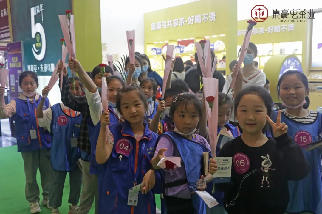 母親節，讓我們以茶敬愛